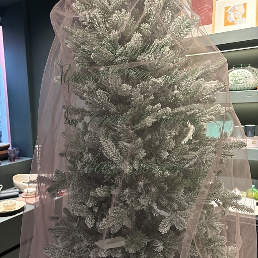 Вуаль для ёлки с вышивкой 