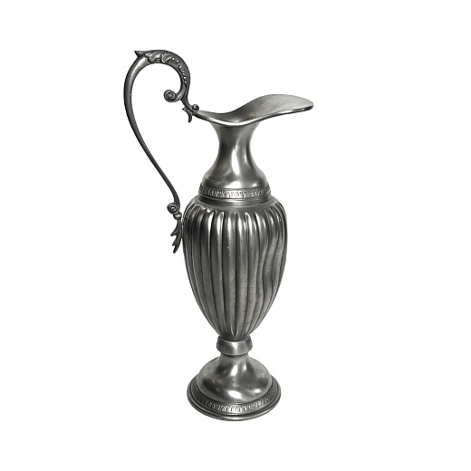 Кувшин из металла