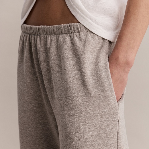 Брюки Theo Sweatpants in Beige Melange