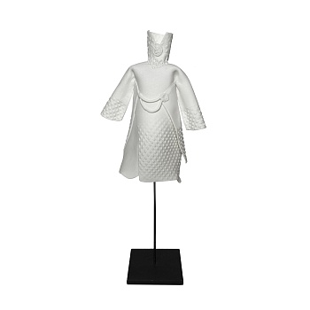 Статуэтка Robe Armures №6