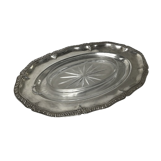 Серебряный поднос с блюдцем I