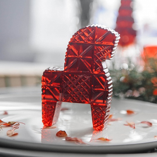 Декоративная плитка «Конь» красный, 14 см