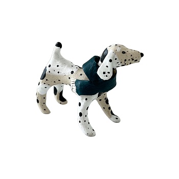 Статуэтка «Пятнистая собака с шарфиком»