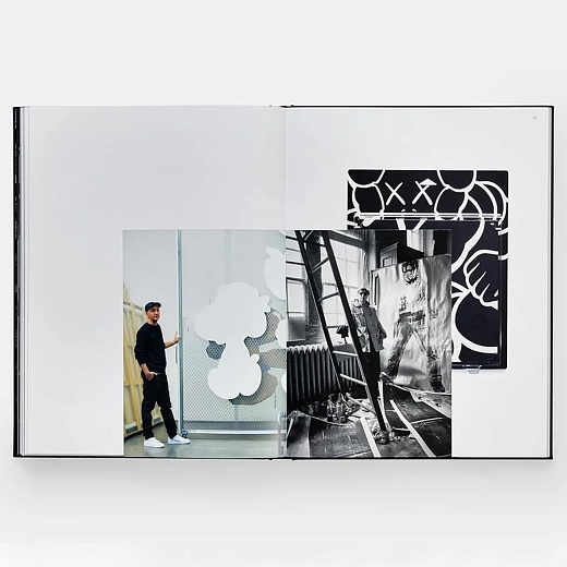Книга KAWS + Warhol