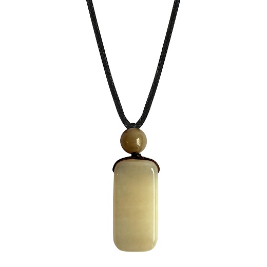 Кулон Jade, ivory